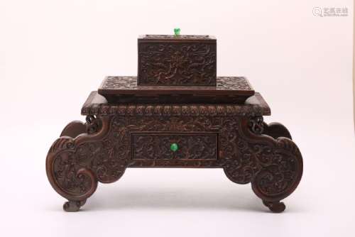 A CARVED ROSE WOOD BOX AND COVER.ANTIQUE