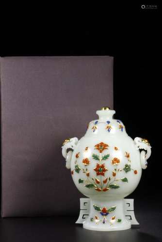 A GEM'S INLAID WHITE JADE VASE AND COVER.ANTIQUE