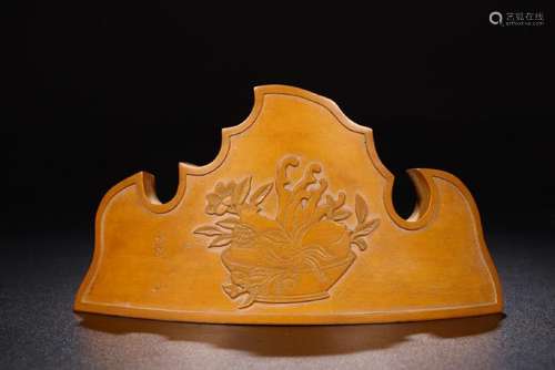 A CARVED BAMBOO PENHOLDER. MING OF ZHISHAN