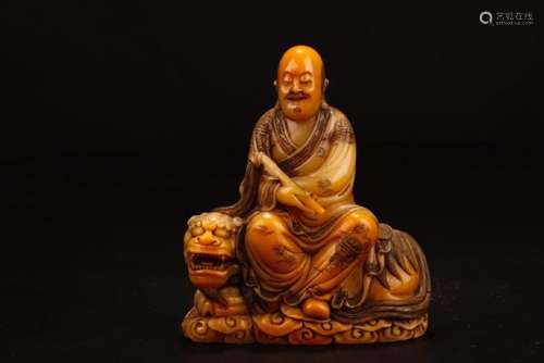 A SHOUSHAN CARVING OF LUOHAN.ANTIQUE