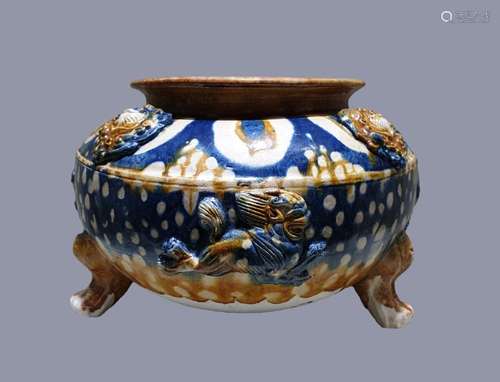 A SANCAI-GLAZED  POTTERY TRIPOD JAR?TANG DYNASTY