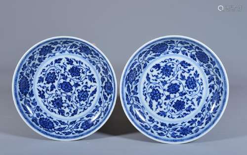 A DOUCAI 'FLOWER' DISH.QING DYNASTY