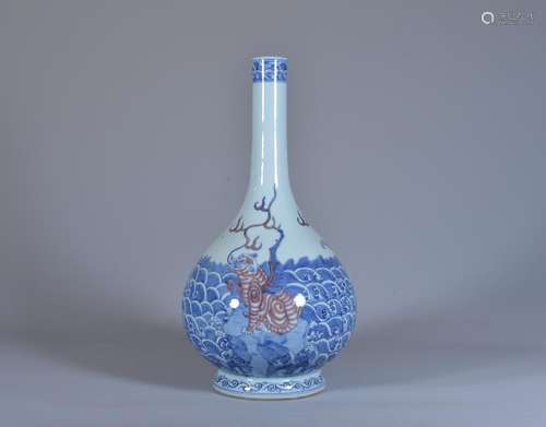 AN IRON-RED -BLUE -WHITE BOTTLE VASE.QING DYNASTY