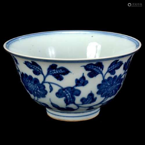 Chinese Blue and White Chrysanthemum Bowl