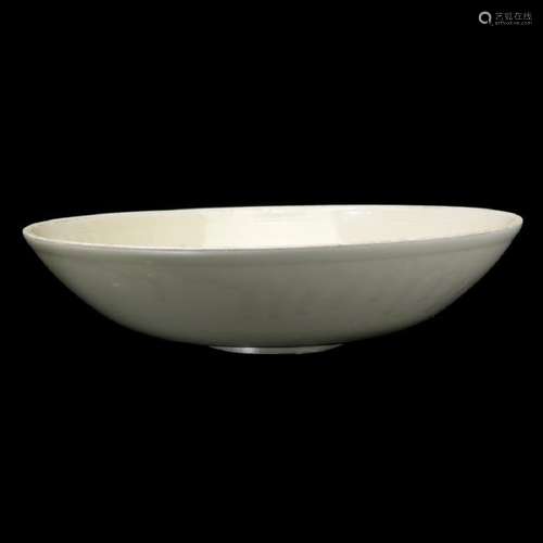 Large Chinese Dingyao White Glazed Bowl