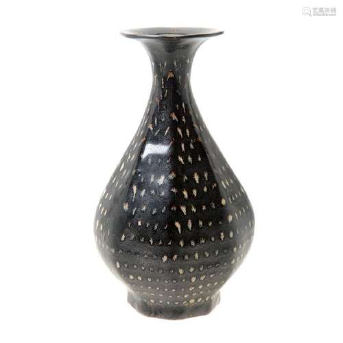 Chinese Jizhou Brown Glazed Octagonal Bottle Vase