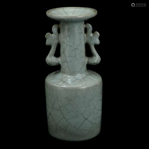 Chinese Longquan Guan Type Mallet Vase