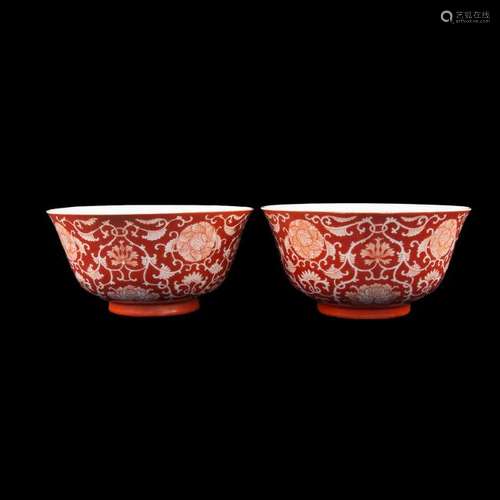 A CHINESE CORAL-RED REVERSE BOWL PAIR, DAOGUANG PERIOD