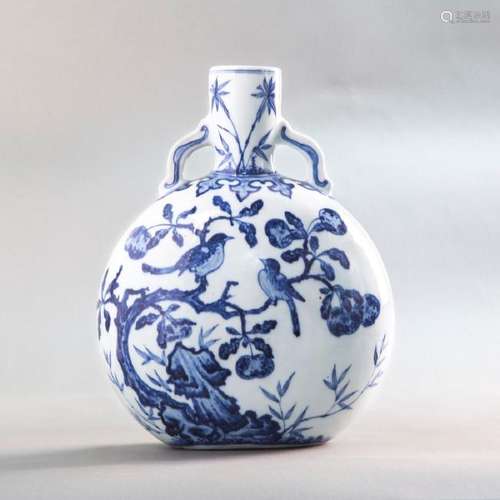 A CHINESE BLUE & WHITE MAGPIE AND PRUNUS MOON FLASK