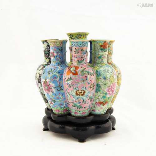 A RARE CHINESE FAMILLE ROSE SGRAFFIATO CONJOINED VASE