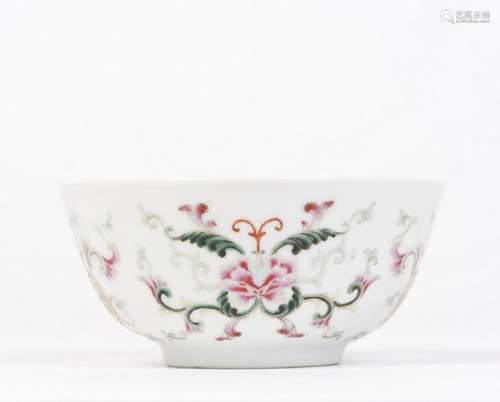 A CHINESE FAMILLE ROSE LOTUS BOWL, QING PERIOD