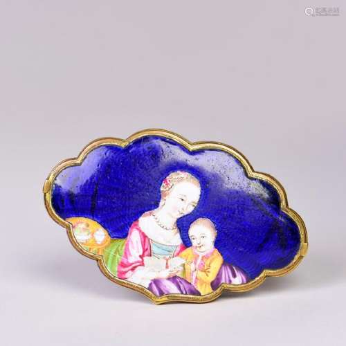 A CHINESE BEIJING ENAMEL BUCKLE, QING QIANLONG  PERIOD