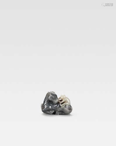 Qianlong/Jiaqing A grey jade 'horse and monkey' group