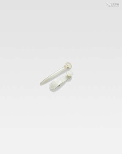 18th century A white jade hairpin and a white jade belt-hook