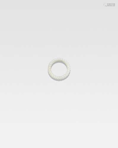 18th century A fine white jade rope-twist bangle