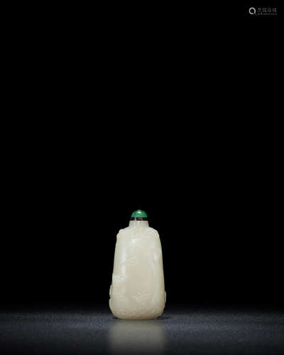 18th/19th century A white jade relief-carved 'magpie and pine' snuff bottle