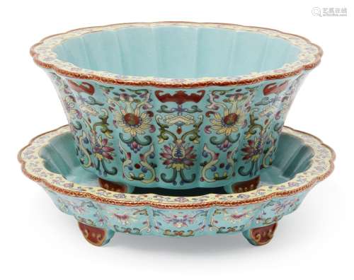 A Chinese porcelain lobed jardiniere and stand, 20th century, painted in famille rose enamels on a