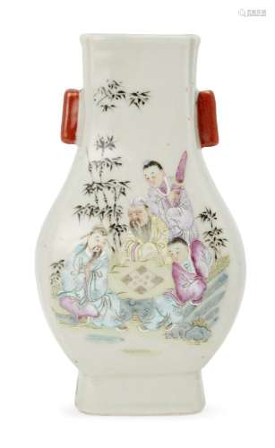 A Chinese porcelain vase, hu, late Qing dynasty, painted in famille rose enamels to one side with