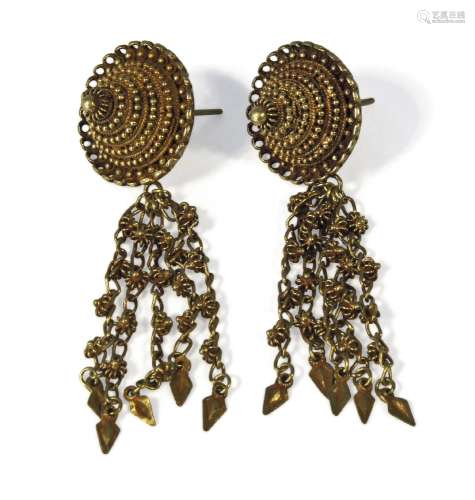 A pair of Thai gold target earrings, 19th century, with bead and rope twist decoration each