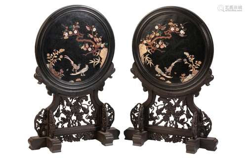 PAIR OF LACQUER AND HARDWOOD TABLE SCREENS