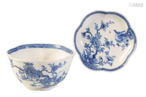 FINE SOFT PASTE PORCELAIN BLUE AND WHITE BOWL AND STAND