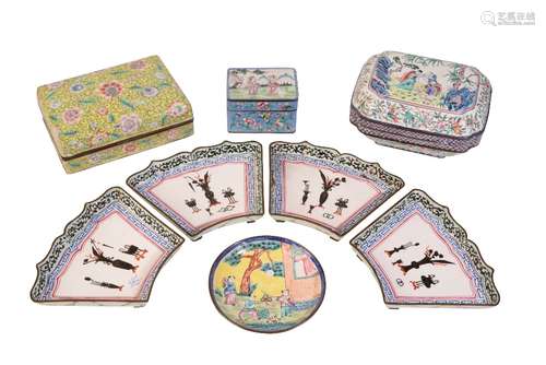 SET OF CANTON ENAMEL SWEETMEAT DISHES