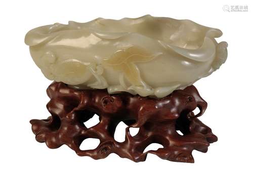 CARVED CELADON JADE 'FISH AND LOTUS' WASHER