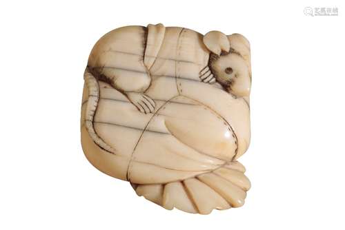 JAPANESE CARVED IVORY NETSUKE, KYOTO SCHOOL