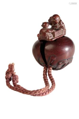 JAPANESE CARVED WOOD NETSUKE