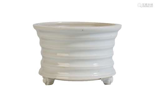 WHITE-GLAZE TRIPOD CENSER