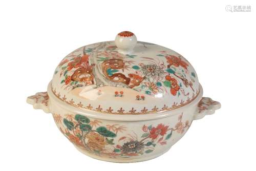 EXPORT PORCELAIN FAMILLE VERTE COVERED BOWL