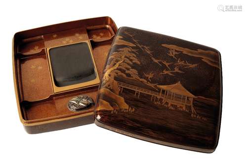 FINE JAPANESE LACQUER WRITING BOX