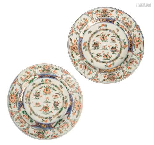 PAIR OF EXPORT FAMILLE VERTE PLATES