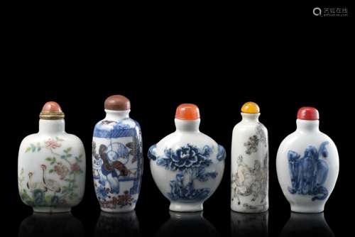 Five porcelain snuff bottles, one with an iron red Daoguang mark and of the period (defects)China,