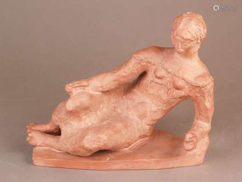 Kerényi, Jenö (1908 - Budapest - 1975, Hungarian sculptor) - ''Thalia''<br />terracotta, fully round representation of a reclining woman in the style of Expressionism, reduced copy of the stone sculpture in the Archbishop's Garden of Eger, signed on the pedestal ''Kerényi J.'', slight traces of use, HxL: ca.23x26,5cm