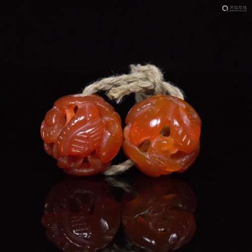 OLD AGATE BEADS PAIR