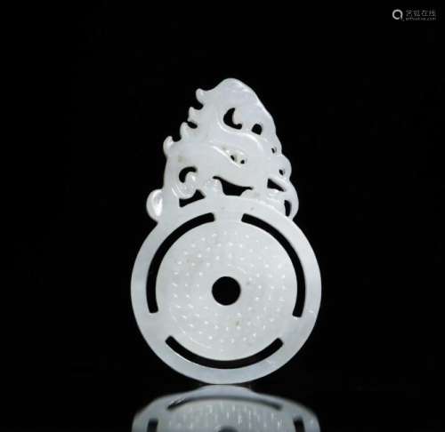 WHITE JADE DRAGON PATTERNED CARVING