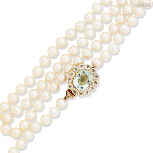 A cultured pearl necklace with an aquamarine clasp