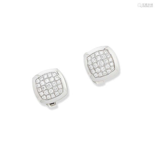 A pair of diamond cufflinks, Chaumet