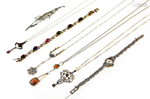 A collection of jewellery