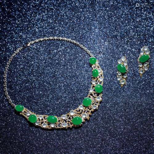 缅甸天然满绿翡翠配18K白金镶钻石蛋面项链、耳环套装