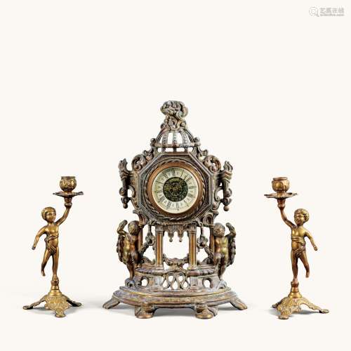 十九世纪  西洋铜座钟配烛台三件套