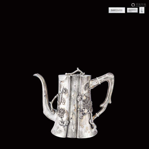 十九世纪  银錾花贴花茶壶