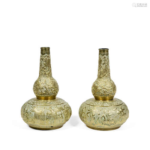 PAIRE DE VASES BOUTEILLES