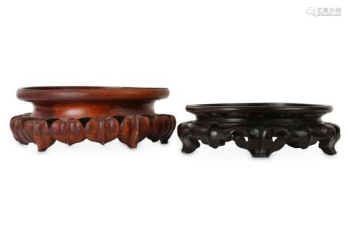 TWO LARGE CHINESE HONGMU WOOD STANDS.