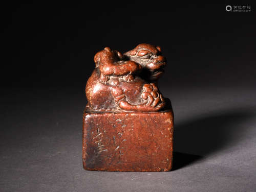 A CARVED SHOUSHAN ‘SHAOGAI’ SEAL, QING DYNASTY