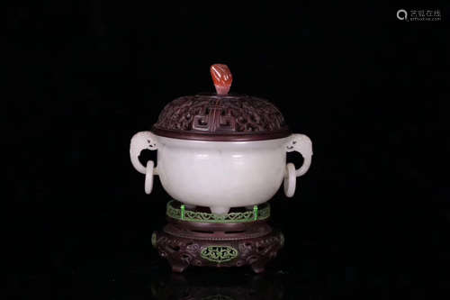 17-19TH CENTURY, A PALACE ELEPHANT DESIGN HETIAN JADE FURNACE, QING DYNASTY