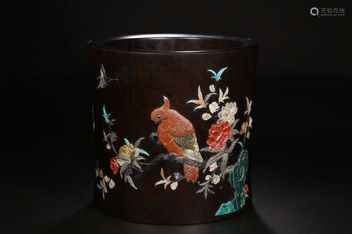 A ZITAN WOOD WITH CRAVED BIRD & FLORAL PEN HOLDER