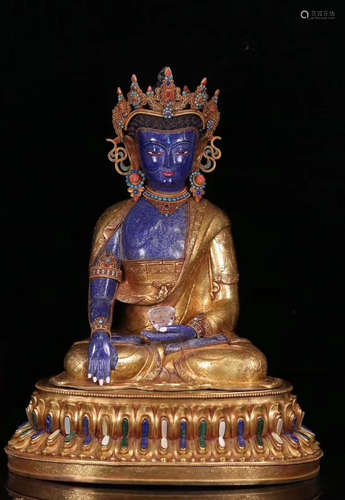 17-19TH CENTURY, AN IMPERIAL BUDDHA DESIGN GILT BRONZE ORNAMENT, QING DYNASTY