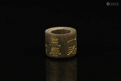 AN OLD CHENXIANG WOOD THUMB RING